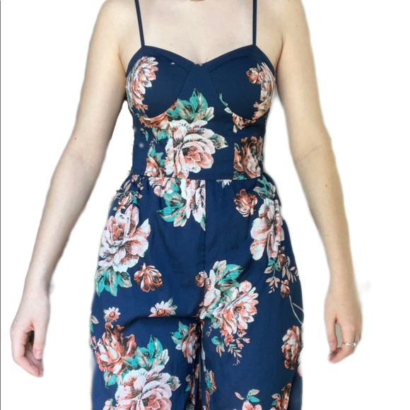 Dark Blue Floral Romper WITH POCKETS Size Small - Picture 3 of 8